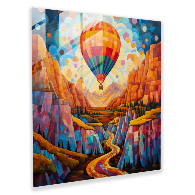 Faszinierendes Glasbild eines bunten Heißluftballons der über malerischen Landschaften schwebt - Modernes Glaswandkunstwerk zur Dekoration Zuhause.